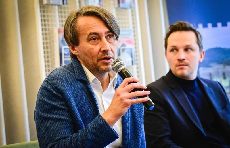 Aleš Steger Fabula Beletrina novinarska konferenca Matija Kovac Celje zupan