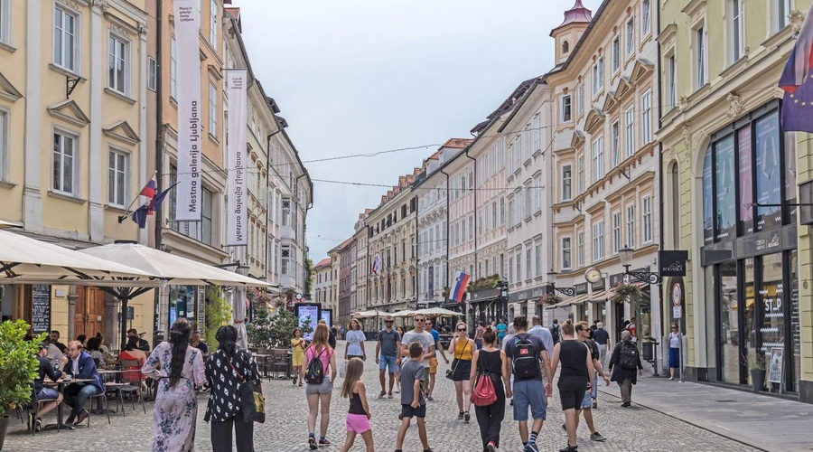 Ljubljančani opozarjajo občino: "To vsak dan gledajo turisti, ki si mislijo svoje" (foto: Profimedia)