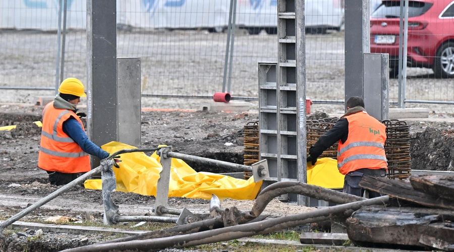Med najdbami z območja Emonike tudi zelo redek predmet (foto: Žiga Živulovič jr./Bobo)