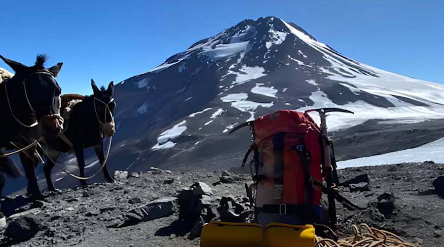 V gorah po 40 letih našli nahrbtnik preminulega alpinista: en predmet v njem razkril osupljivo skrivnost (foto: YouTube/posnetek zaslona)