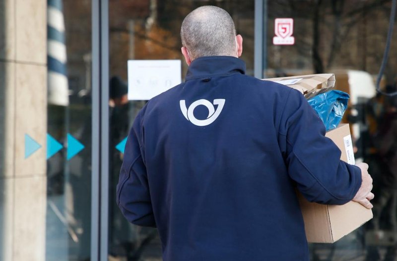 poštar paket Pošta Slovenije dostava