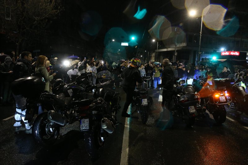 policija protest Srbija študenti