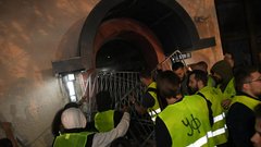 policija protest Srbija študenti