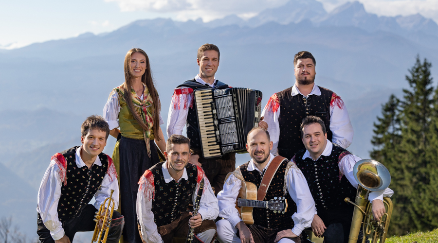 Avseniki s to potezo poskrbeli, da so številni že skočili na noge: poglejte si, za kaj gre (foto: Rok Mlinar)