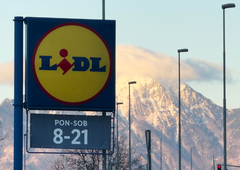 V Lidlu so poskrbeli za razburjenje med kupci, ki se zdaj sprašujejo: "Bomo morali plačati za vstop v trgovino?!"