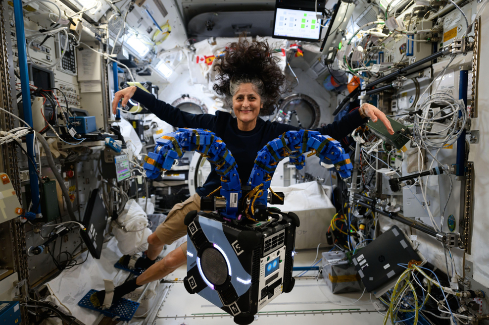 Slavna Nasina astronavtka naših korenin, ki je bila devet mesecev ujeta v vesolju, prihaja v Slovenijo! (foto: Profimedia)