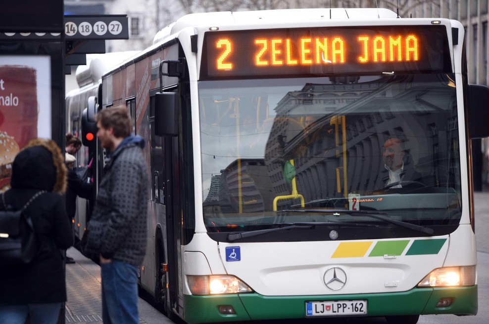 Ljubljanski prometni šefi udarili po mizi: "Potniki, s tem nam povzročate velike težave!" (foto: Borut Živulovič/Bobo)