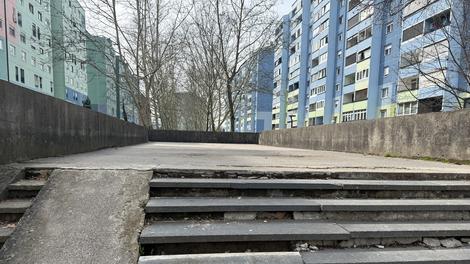 Dravlje stopnice razpad