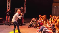 tina gaber dobrodelni koncert za Karolino
