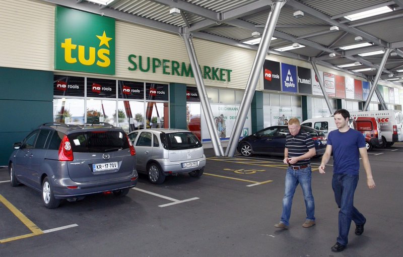 Tuš