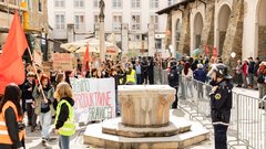 Koper shod protest Pohod za življenje Branimo reproduktivne pravice Socialistrski bralni krožek Zavod mreža za življenje in enakopravnost splav reproduktivne pravice
