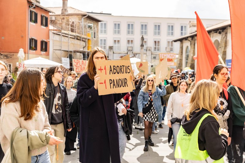 Koper shod protest Pohod za življenje Branimo reproduktivne pravice Socialistrski bralni krožek Zavod mreža za življenje in enakopravnost splav reproduktivne pravice