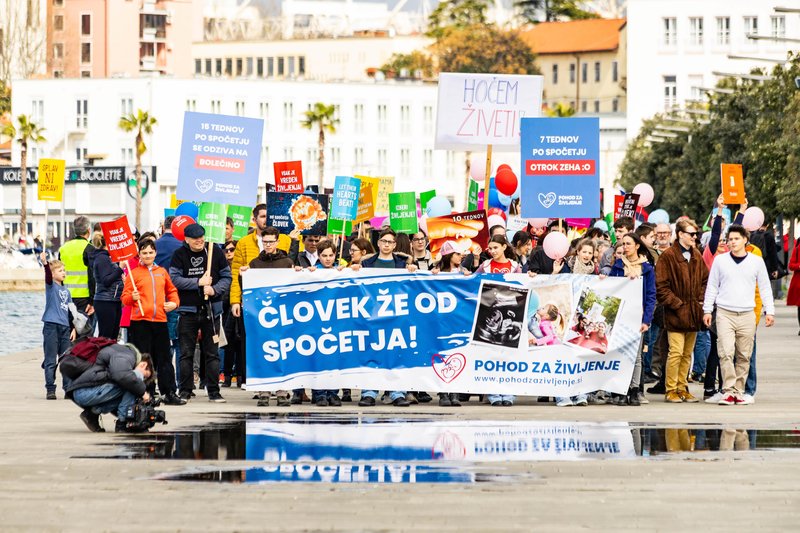 Koper shod protest Pohod za življenje Branimo reproduktivne pravice Socialistrski bralni krožek Zavod mreža za življenje in enakopravnost splav reproduktivne pravice