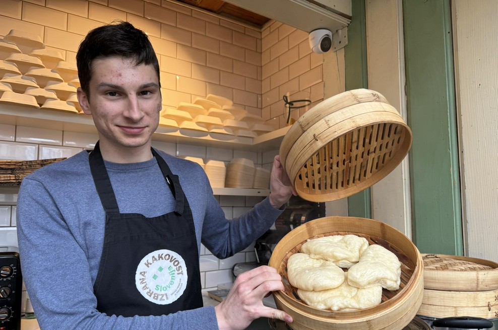 Ni pica, ni burek, ni kebab: hitri prigrizek, ki je postal hit ljubljanske kulinarične scene (foto: Ma.Po.)