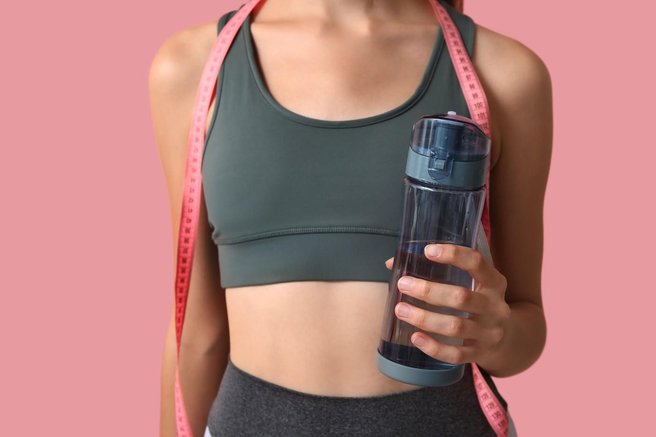 fitnes ženska srce zdravje energijske pijače