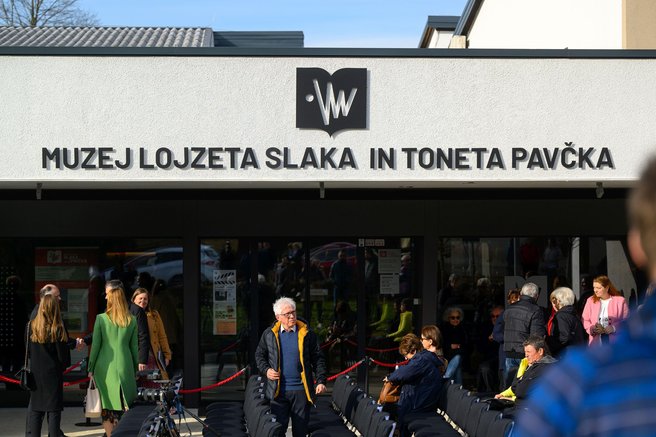 Slovesno odprli stalno razstavo Tone Pavček - Pesnik slovenske duše