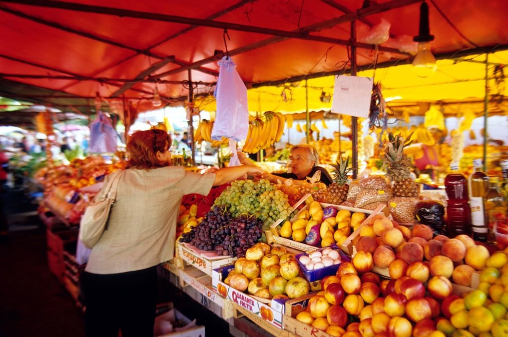Velja za eno najbolj zdravih vrst sadja na svetu: napolni vas z vitaminom C in pomaga pri hujšanju (foto: Profimedia)