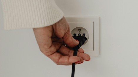 elektrika račun položnica vtičnica