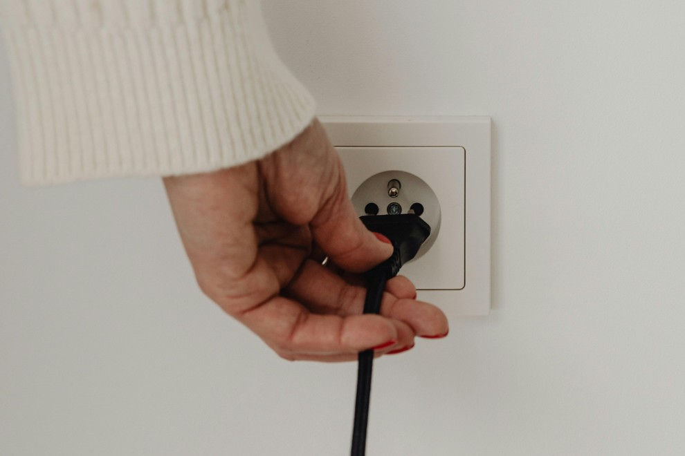 elektrika račun položnica vtičnica