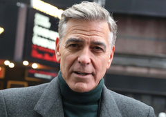 Legendarni George Clooney, kot ga še nismo videli: "Živčen sem. Obstaja milijon razlogov, zakaj je to neumno storiti"