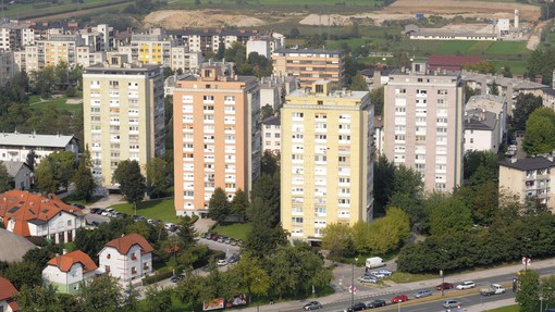 V Ljubljani bi rada najela stanovanje, a obstaja tveganje: "Lastnica mi je rekla, da sem lahko notri le, dokler njena 90-letna mama ne ..."