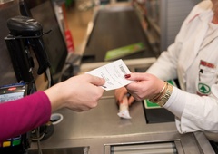 SPAR skrbi za svoje kupce: to morate storiti in dobili boste prav poseben kupon