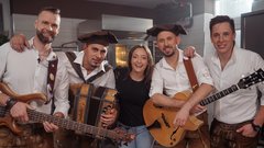 Fehtarji pesem in videospot Mama Paula