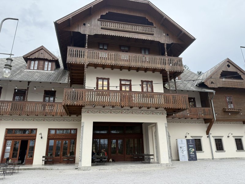 Svicarija bistro kavarna Tivoli