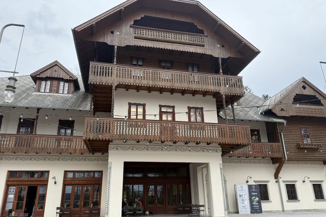 Svicarija bistro kavarna Tivoli