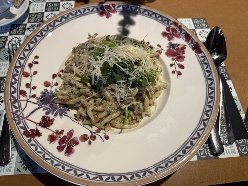 Svicarija bistro kavarna Tivoli