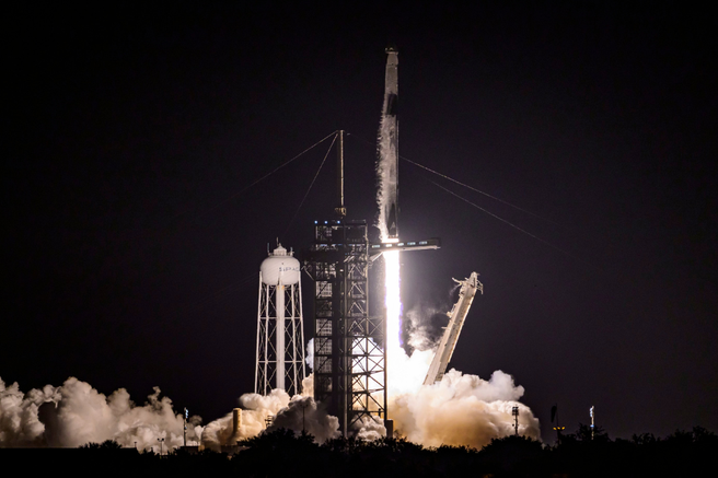 SpaceX, izstrelitev