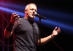 Kontroverzni Thompson pripravlja največji koncert v zgodovini Hrvaške: na koncertu bo kar 400.000 ljudi