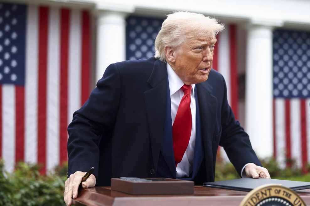 Donald Trump napovedal nove carine: tokrat bo obdavčil ... (foto: Profimedia)