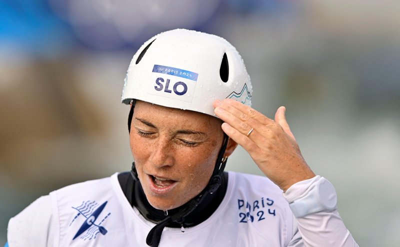Eva Tečelj