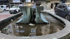 Ljubljana naselje fontana umazanija propad