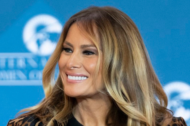 Melania Trump vpadljiv plašč oblikovalka Milly Park