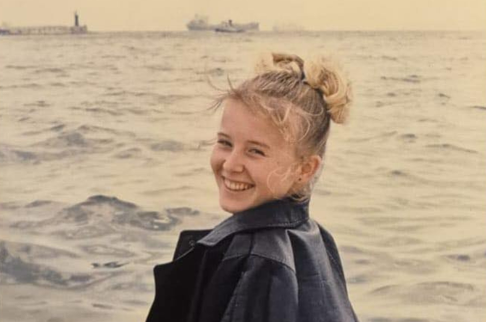 Prepoznate prikupno deklico s fotografije? Danes je ena najuspešnejših zvezdnic z območja nekdanje Jugoslavije (foto: Facebook/martinovic.danijela)