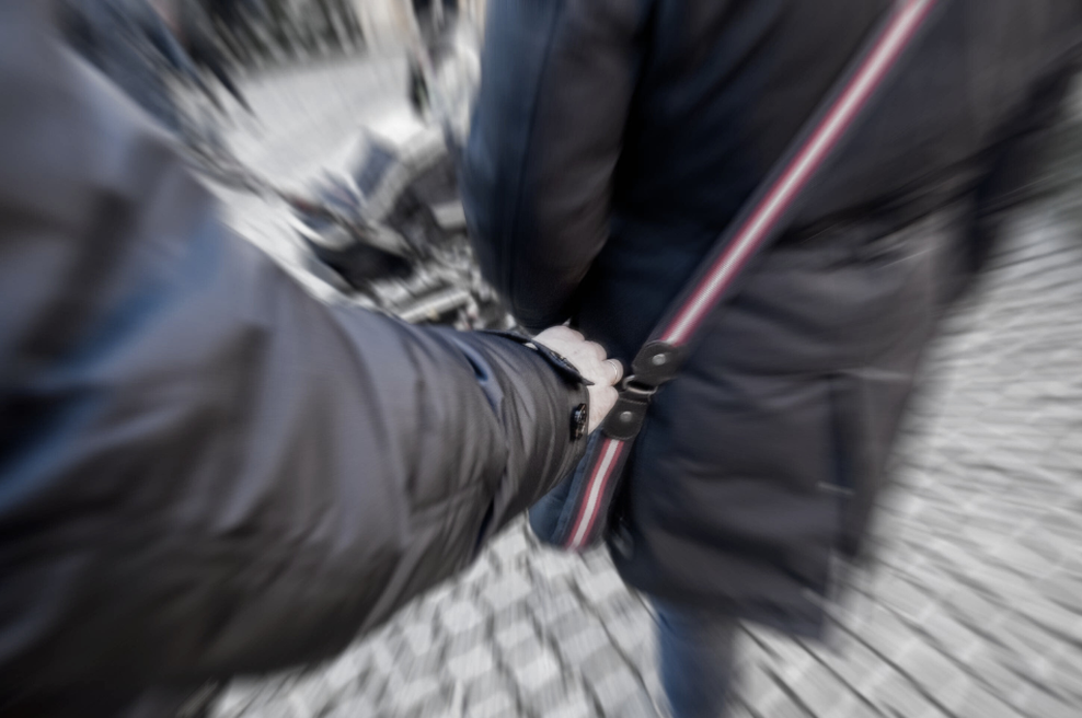 So se v Ljubljani razpasli žeparji? Opažajo vse bolj spretne tatove, ki vam iz žepa bliskovito ukradejo denar (foto: Profimedia)
