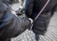 So se v Ljubljani razpasli žeparji? Opažajo vse bolj spretne tatove, ki vam iz žepa bliskovito ukradejo denar