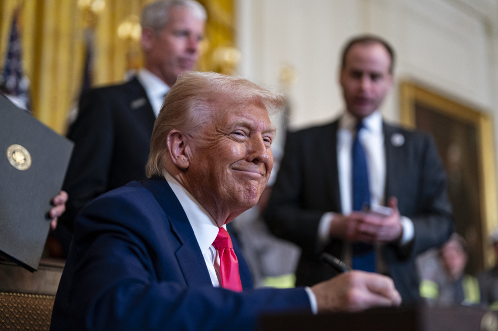 Saj ni res, pa je: Donald Trump ukinja usmeritev v obnovljive vire in ZDA vrača k ... premogu (foto: Profimedia)