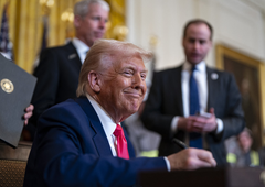 Saj ni res, pa je: Donald Trump ukinja usmeritev v obnovljive vire in ZDA vrača k ... premogu