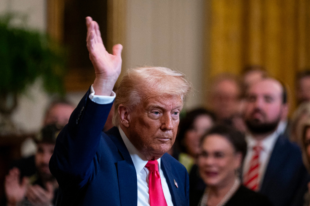 Donald Trump na zdravniškem pregledu v vojaški bolnišnici: Bela hiša navaja, da ga med pregledom niso uspavali (foto: Profimedia)