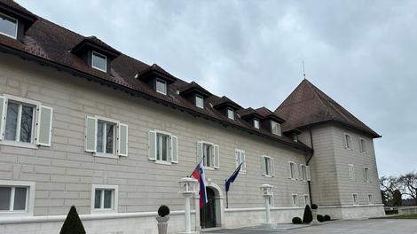 deček s piščalko grad Brdo pri Kranju