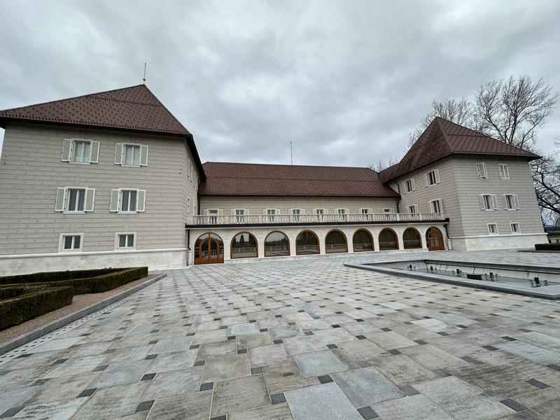 deček s piščalko grad Brdo pri Kranju