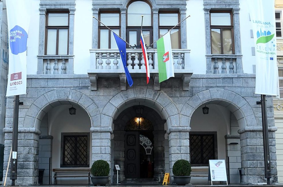 Adrenalin, umetnost in iluzija: V Ljubljani odprli razstavo, ki te popelje v srce zabaviščnega parka (foto: Žiga Živulović jr./Bobo)