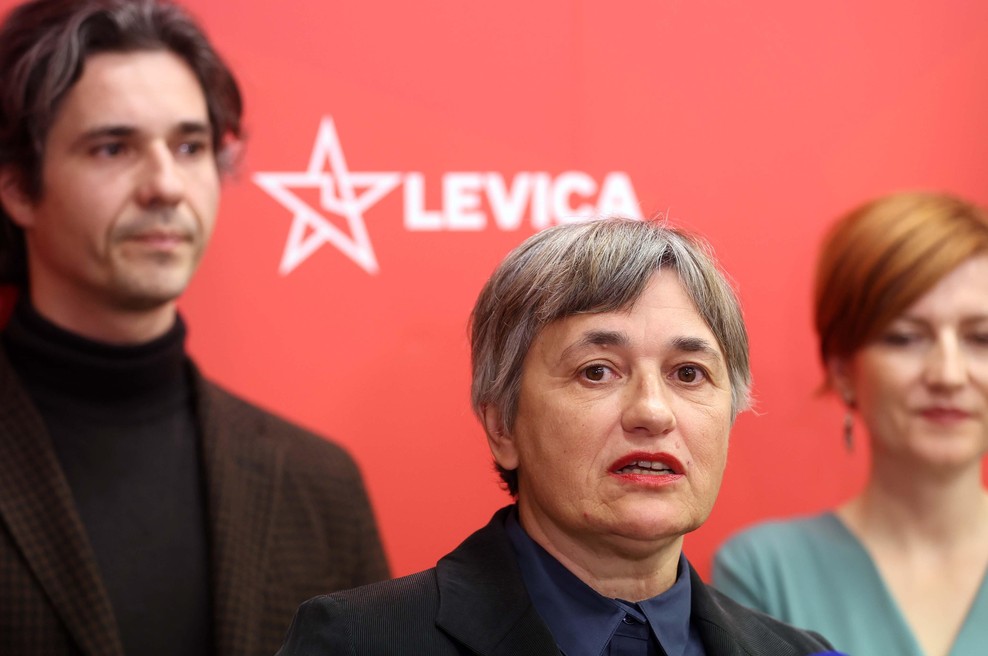Levica se krči: najmanjša vladna stranka ima v parlamentu po novem enega poslanca manj (foto: Borut Živulovič/Bobo)