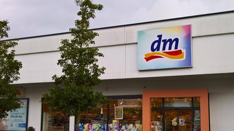 Dm
