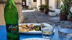 Piran Fritolin pri kantini