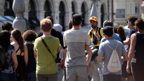 Ljubljana turisti turisticni vodic