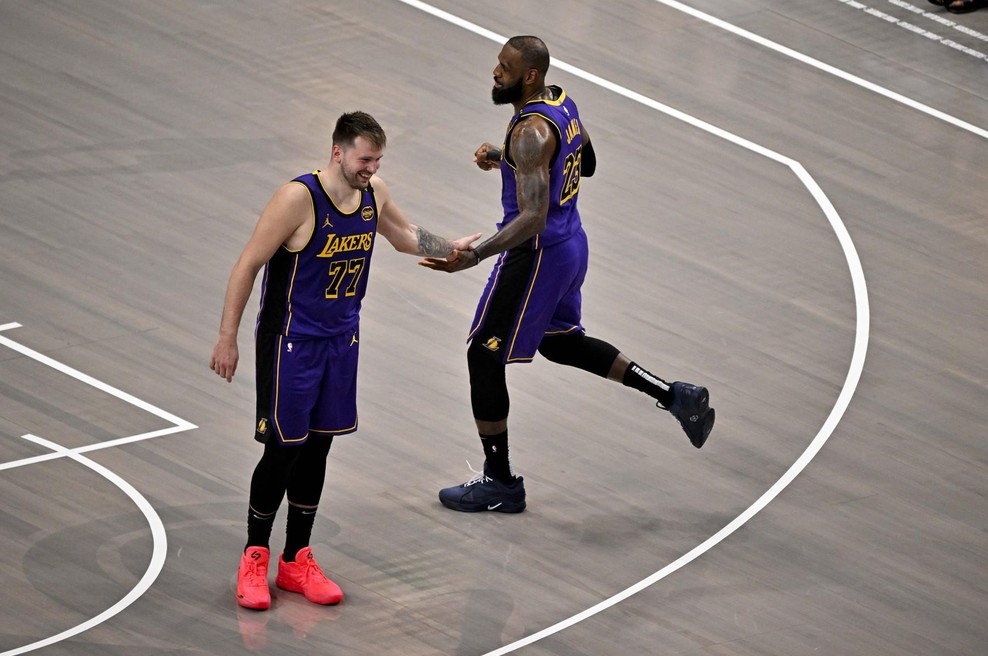 Dončić in LeBron skupaj na lovu za naslovom: NBA končnica se začenja s spektaklom (foto: Profimedia)